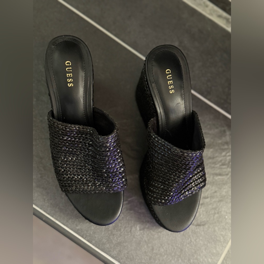 9 GUESS Black Woven Platform Wedge Slides Yenisa - Picture 3 of 8